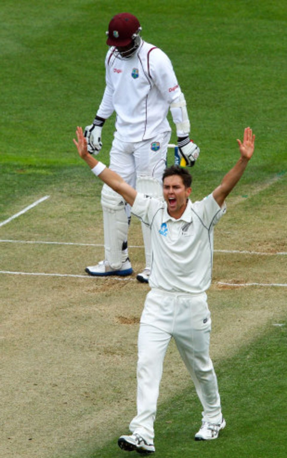 Trent Boult claimed his best innings and match figures of 6 for 40 and 10 for 80
