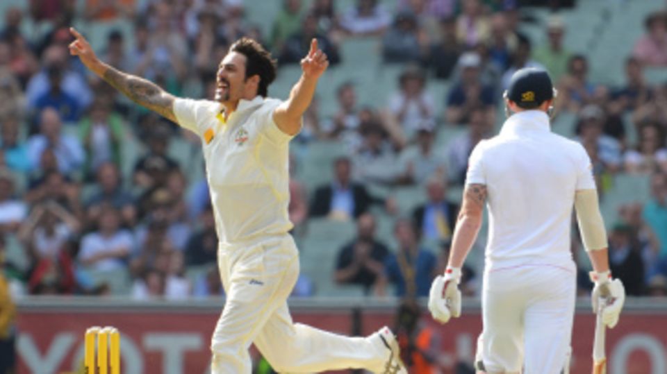 Mitchell Johnson made inroads with the second new ball