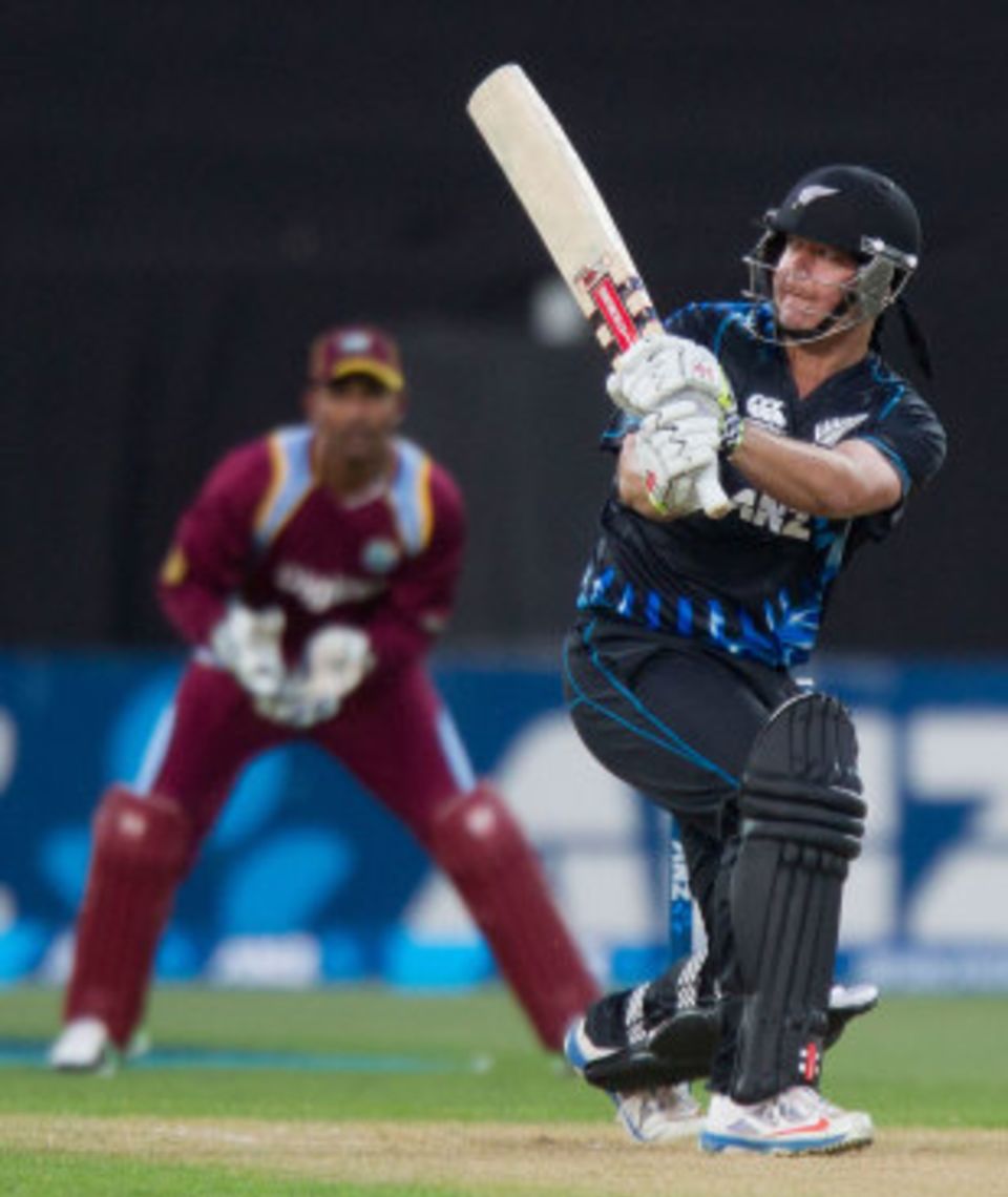 Jesse Ryder played a pick-up shot over the square-leg boundary