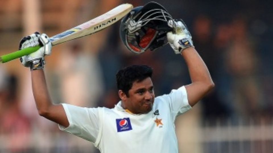 Azhar Ali celebrates his fifth Test hundred