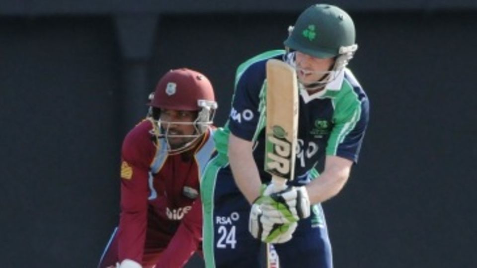 Ed Joyce steers one to the leg side