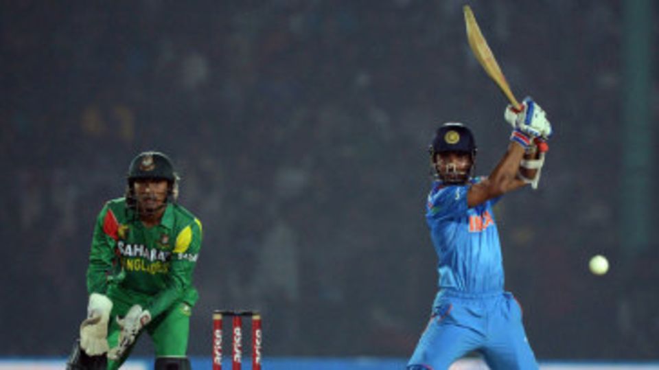 Ajinkya Rahane punches through the covers