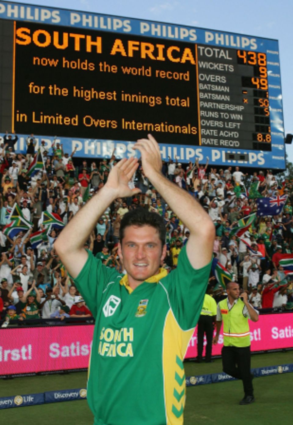 Graeme Smith plundered Australia to set South Africa on course for the greatest ODI heist in history