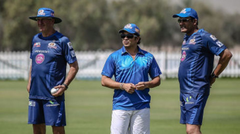 John Wright, Sachin Tendulkar and Anil Kumble at the Mumbai Indians' nets