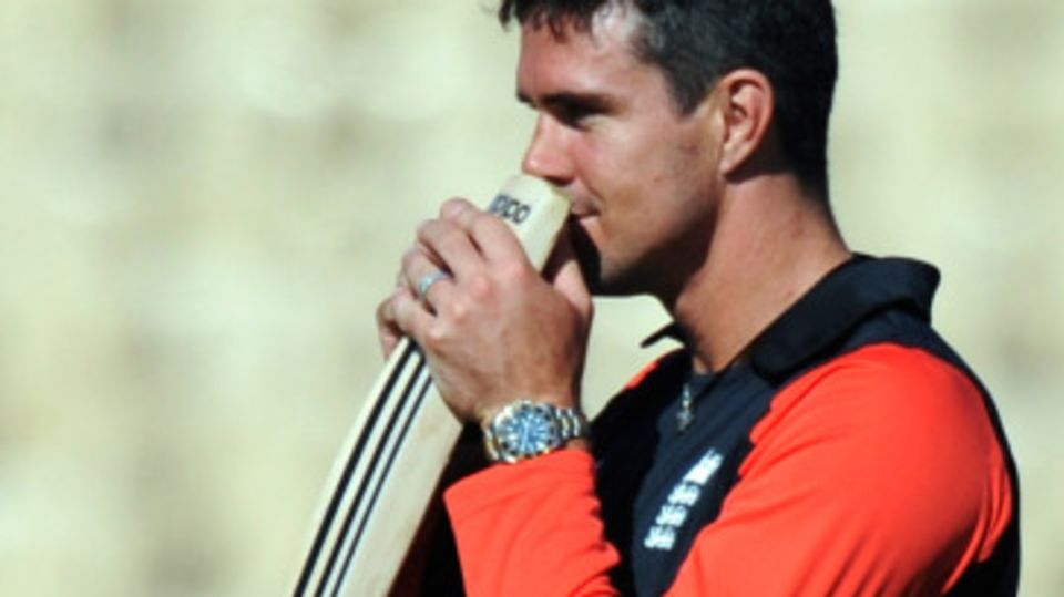 Kevin Pietersen holds his bat by the base