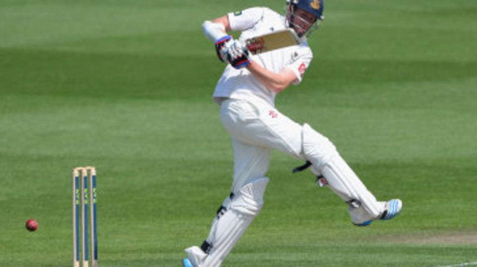 Luke Wells carried his bat for an unbeaten 79