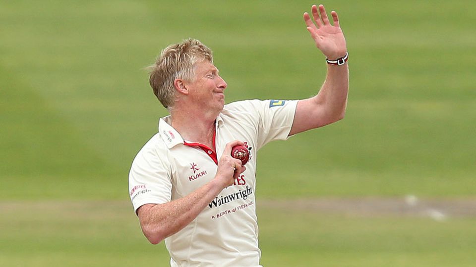 Glen Chapple moved closer to 1000 first-class wickets on a rain-affected day