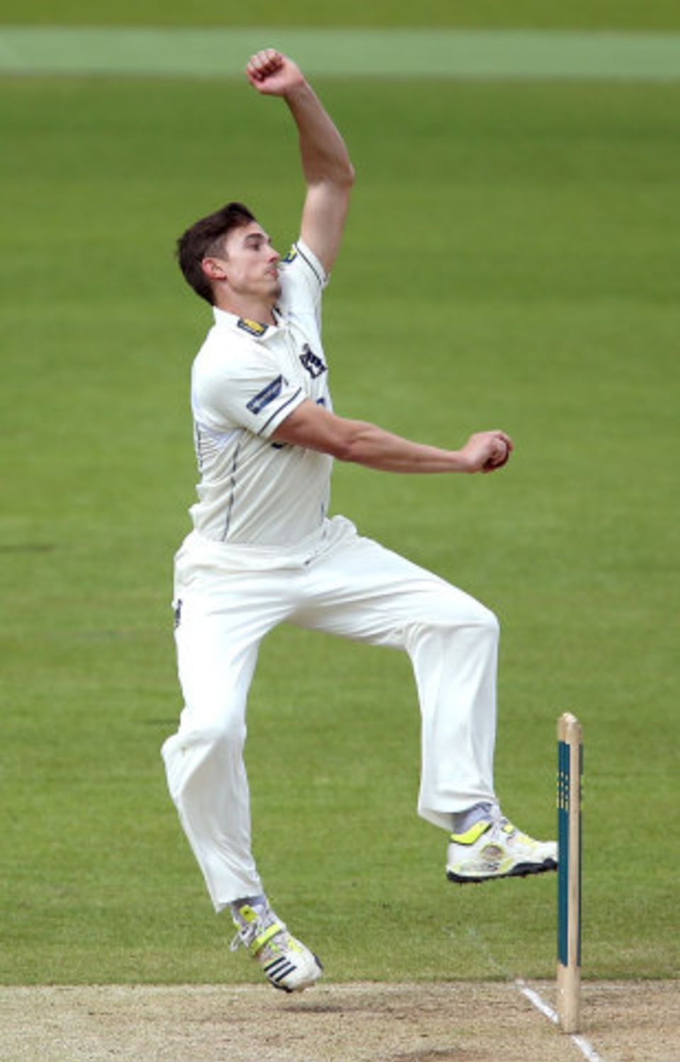 Richard Jones gained reverse swing at a sharp pace