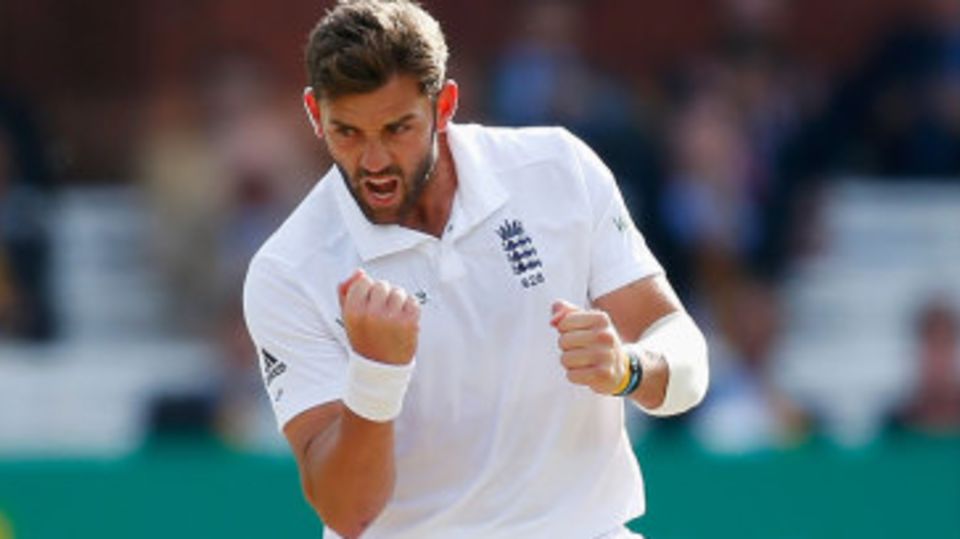 Liam Plunkett celebrates after removing Prasanna Jayawardene