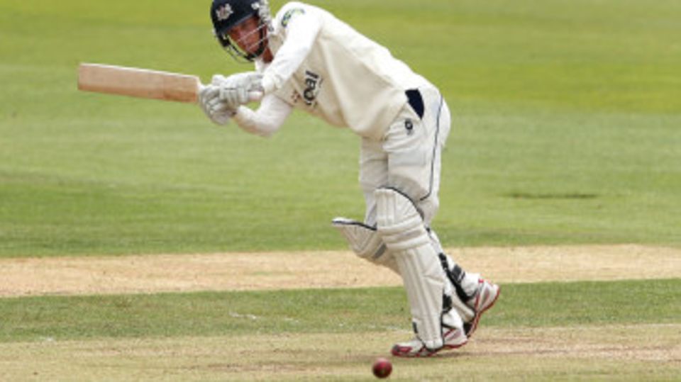 Will Tavaré made a bright start with eight boundaries