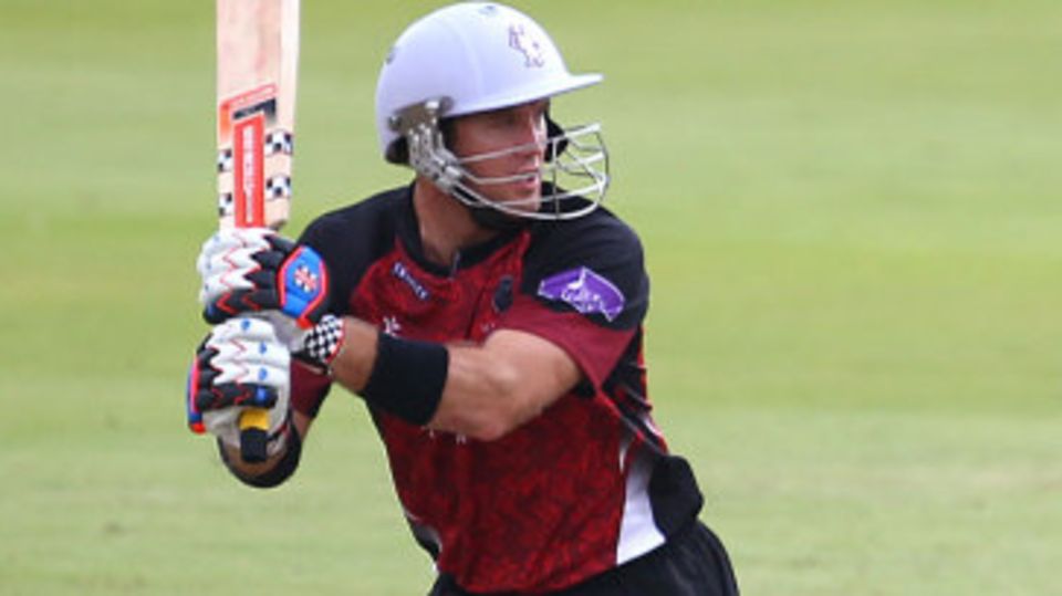 Colin Ingram helped put on 162 for the third wicket