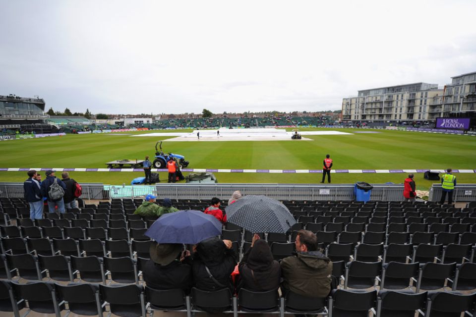Gloucestershire are seeking permission to build floodlights at the county ground in Bristol
