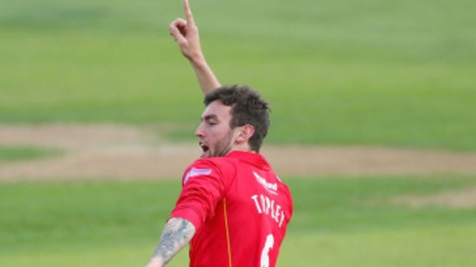 Reece Topley chipped out the middle order