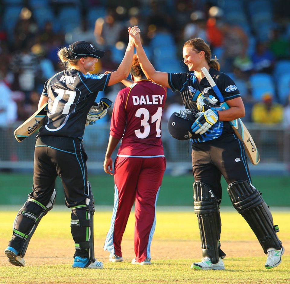 Six needed off the last ball? Call Suzie Bates