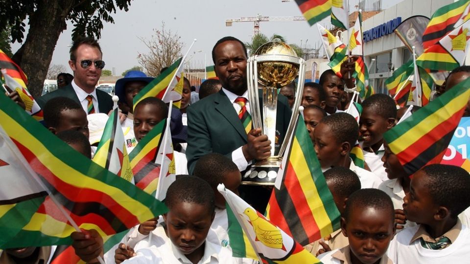 The Zimbabwe team has "got a bit more direction at the moment and very clear minds" under Dav Whatmore for the World Cup, according to Brendan Taylor