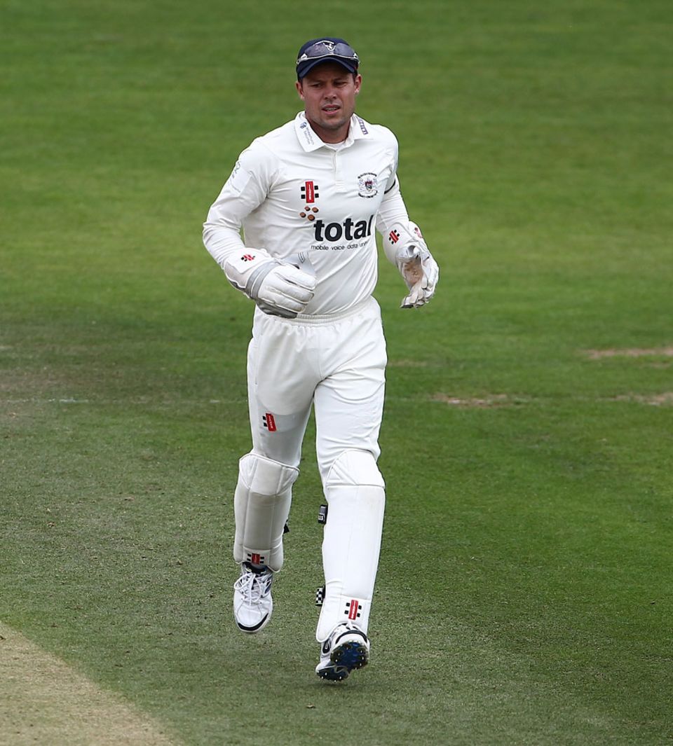 Geraint Jones has joined Gloucestershire as Championship captain but he won't be taking the gloves