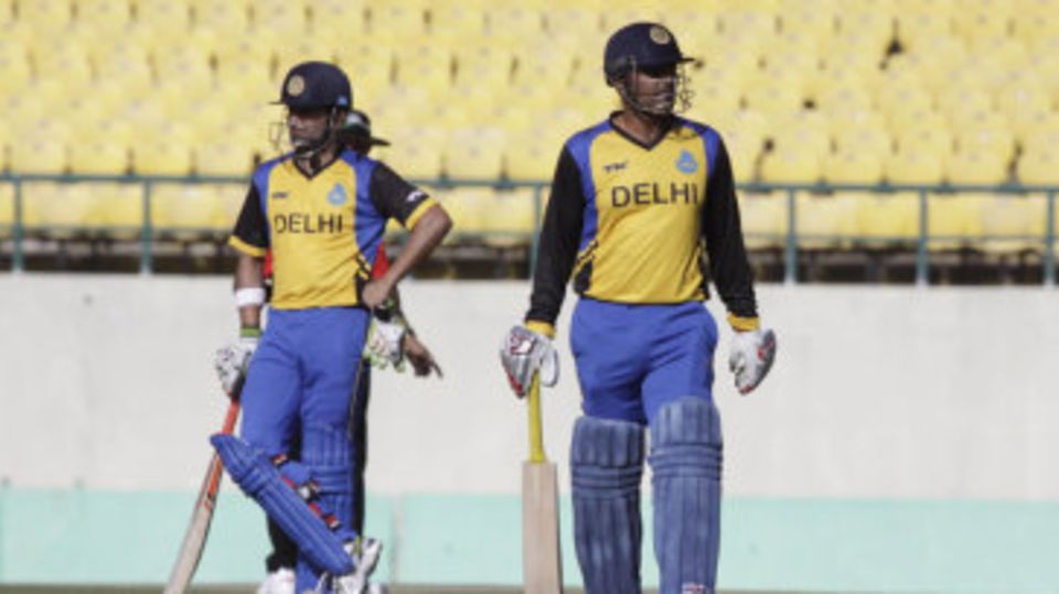 Virender Sehwag and Gautam Gambhir both failed to get going again
