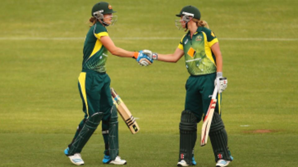 Ellyse Perry and Meg Lanning put on 105 runs