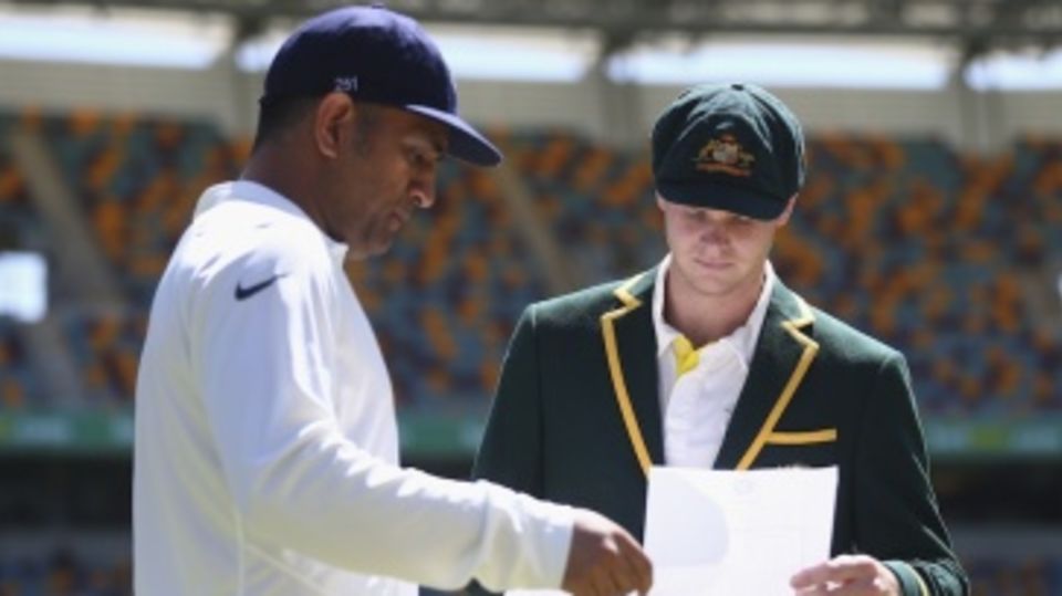 Steven Smith and MS Dhoni at the toss