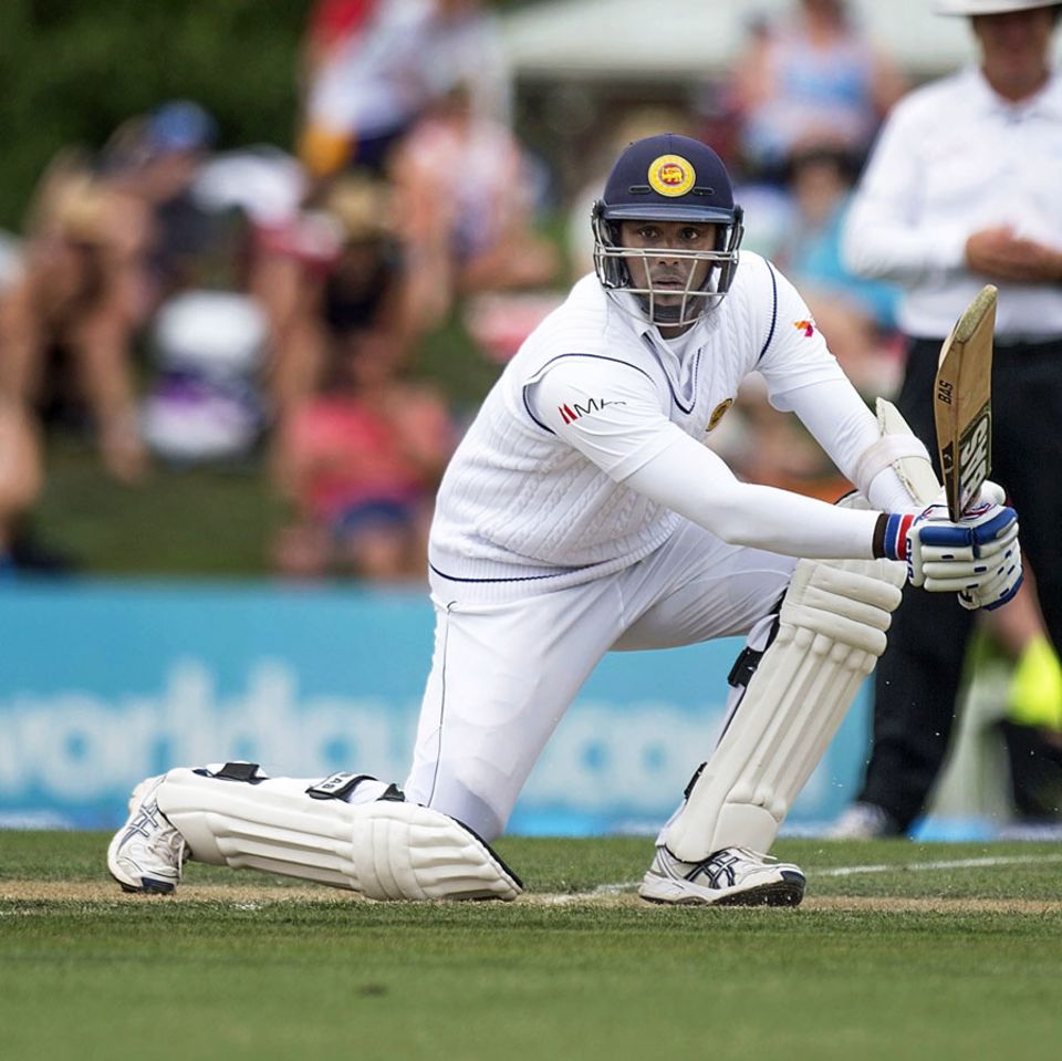 Angelo Mathews could do with more support from his team-mates if Sri Lanka are harbouring hopes of flourishing in New Zealand