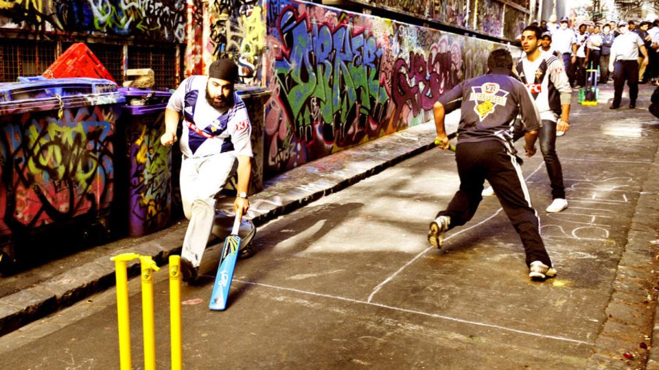 Indian students play cricket in a laneway in Melbourne, 2009