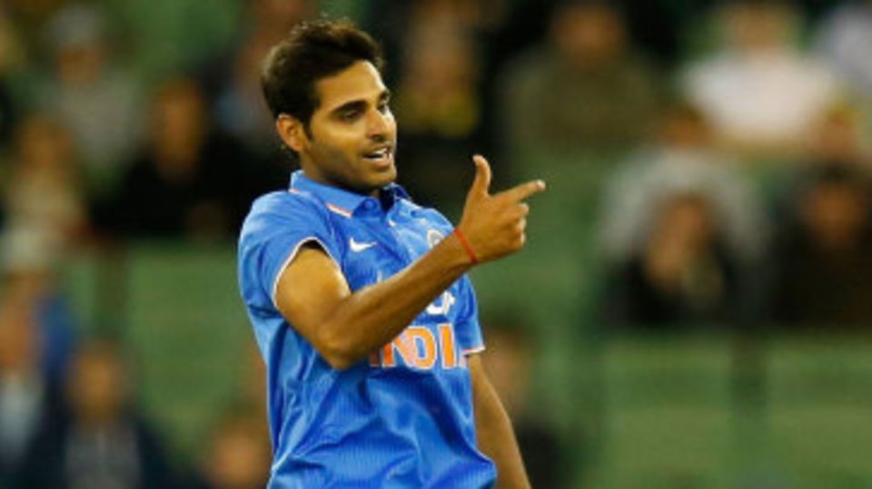 Bhuvneshwar Kumar exults after dismissing Glenn Maxwell