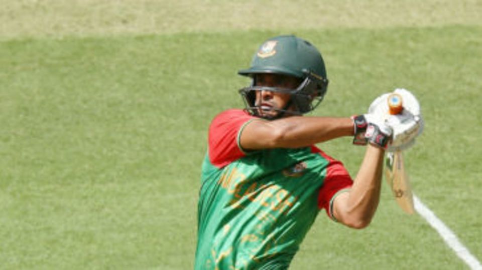 Mahmudullah pulls onto the leg side