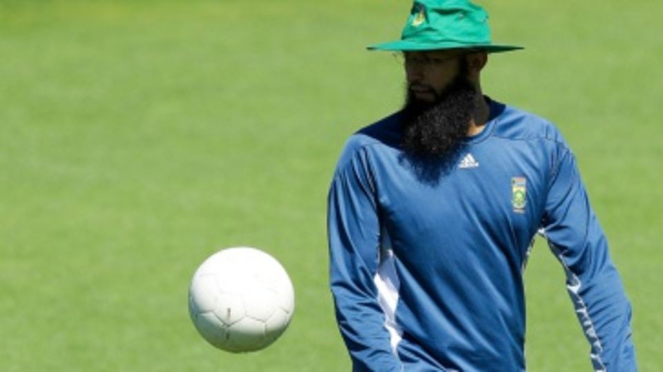 Hashim Amla hones his football-juggling skills during practice