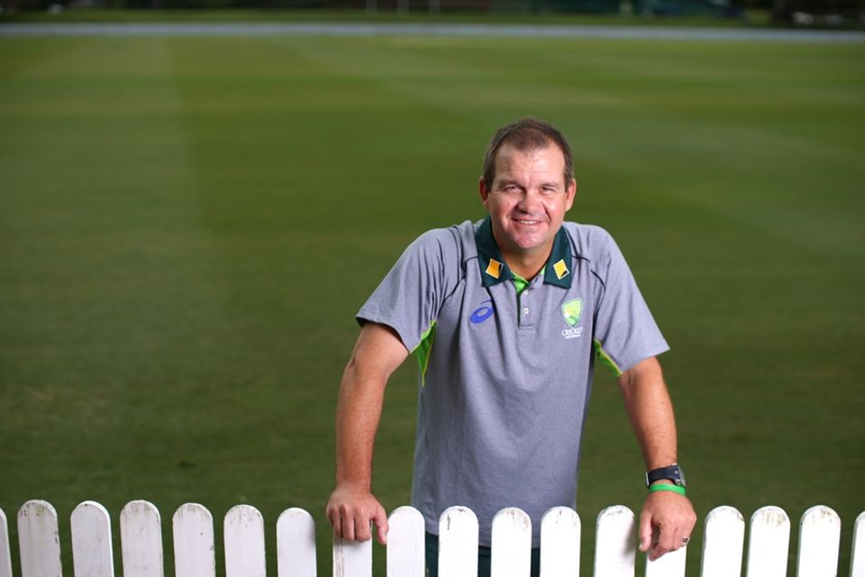 Matthew Mott has signed on for three years with the Australia women's side