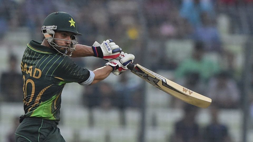 Saad Nasim shapes to play a cut