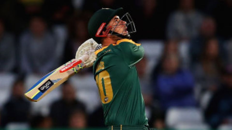 Alex Hales cracked six sixes off consecutive deliveries
