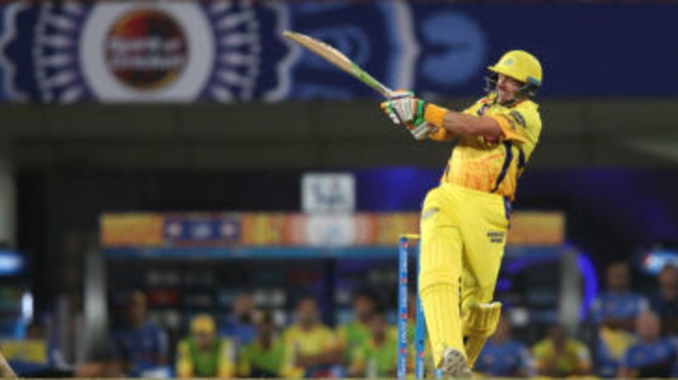 Michael Hussey pulls away