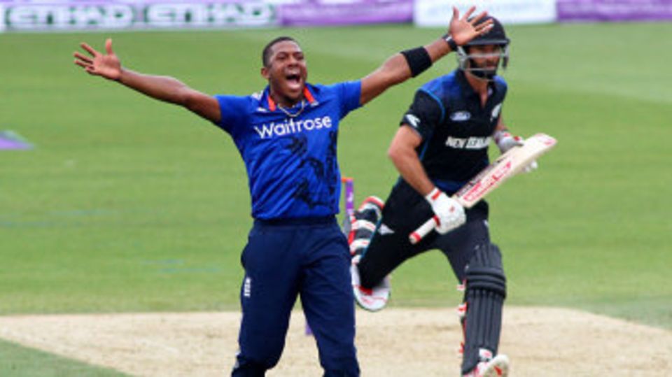 Chris Jordan had Grant Elliott lbw but endured a very expensive day