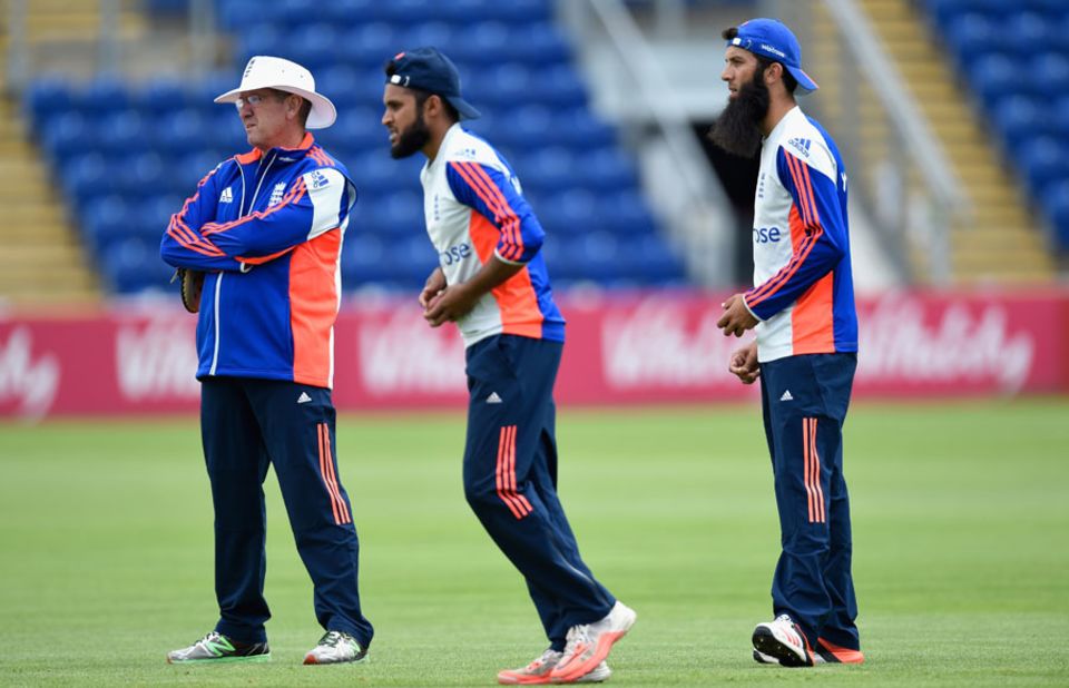 England will be keen to get some success in UAE with Rashid and Moeen bowling in tandem