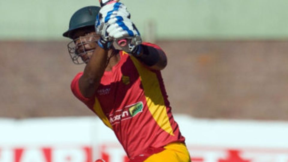 Chamu Chibhabha made a 100-ball 72