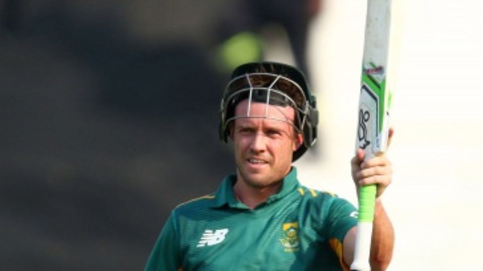 AB de Villiers struck a fifty and became the fastest player to 8000 ODI runs