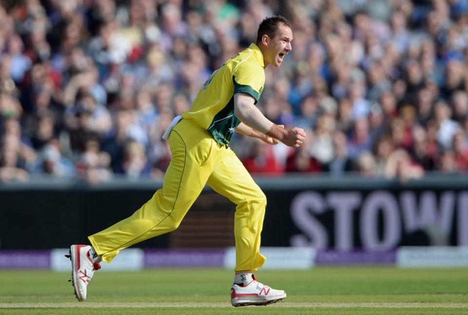 John Hastings then removed Alex Hales, giving him his first wicket for Australia since 2012