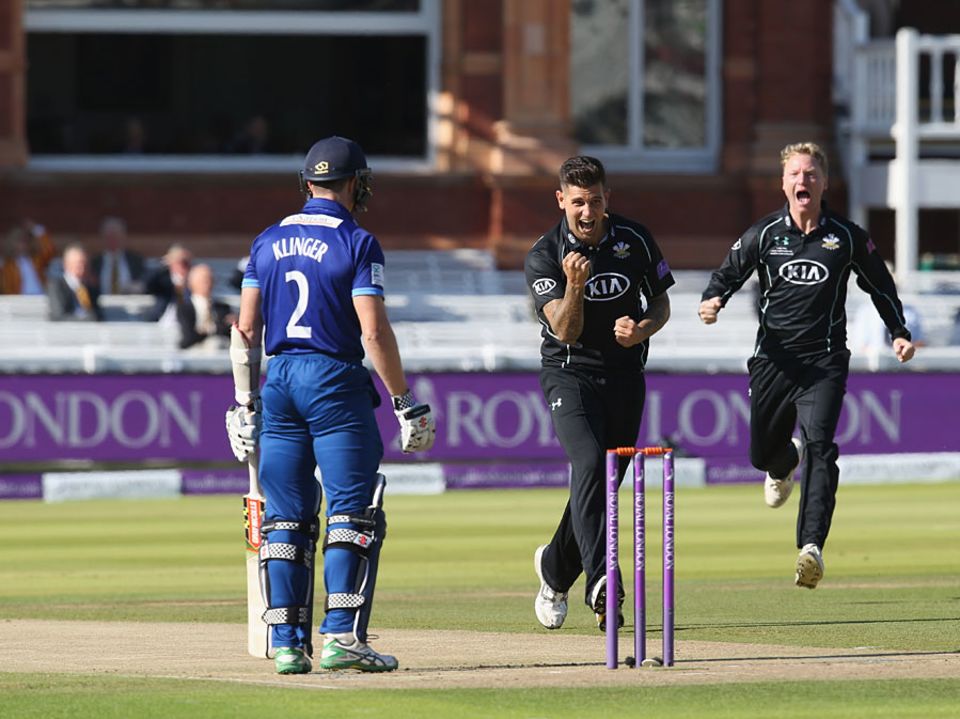 Jade Dernbach struck in the first over to remove the prolific Michael Klinger for a duck