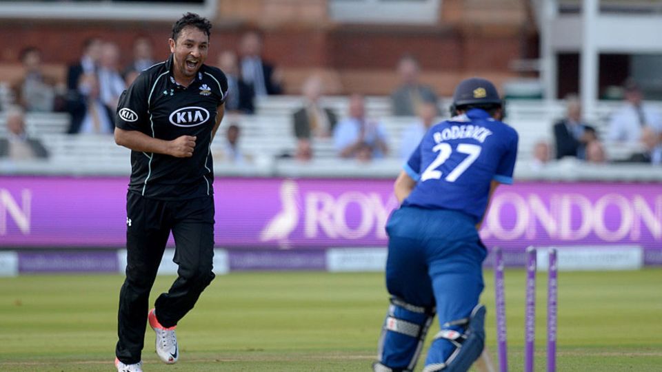 In his first one-day game for than a year, Azhar Mahmood bowled his 10 overs for 28 and bagged two wickets