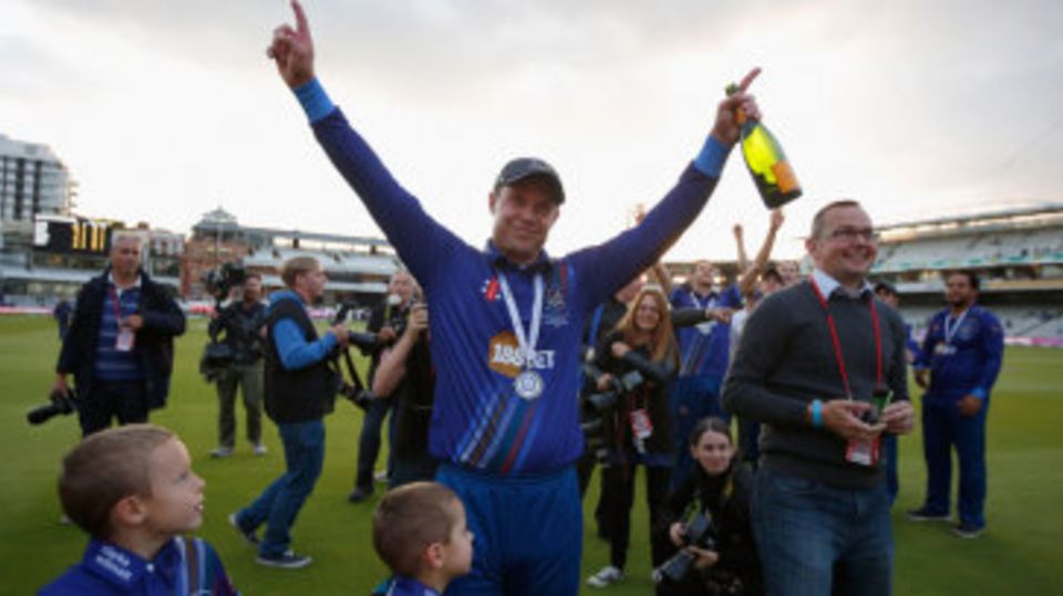 Geraint Jones celebrates on the outfield