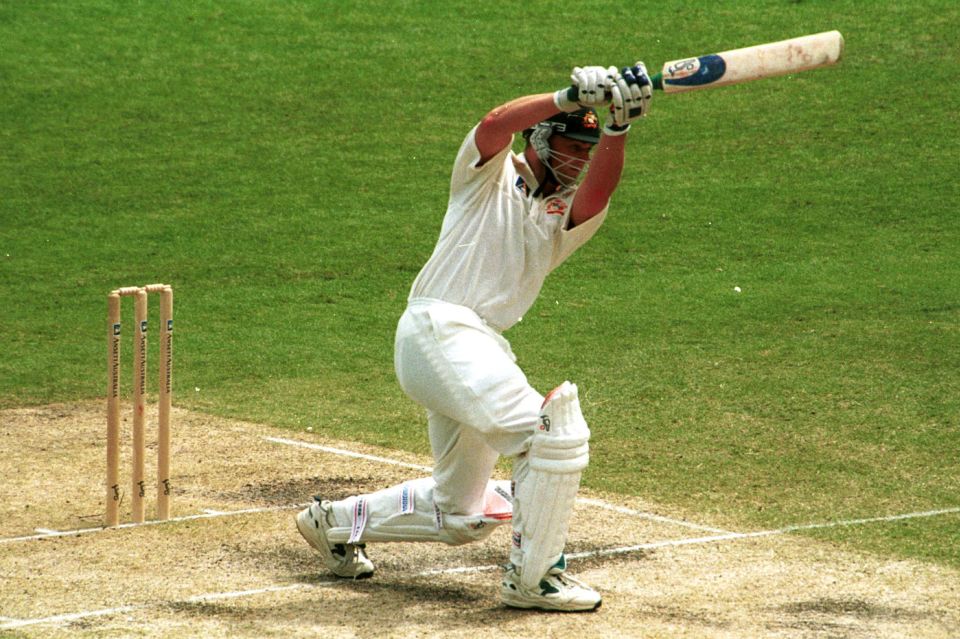 "Someone like Gilchrist who grips the bat near the top can certainly impart more power to his strokes"