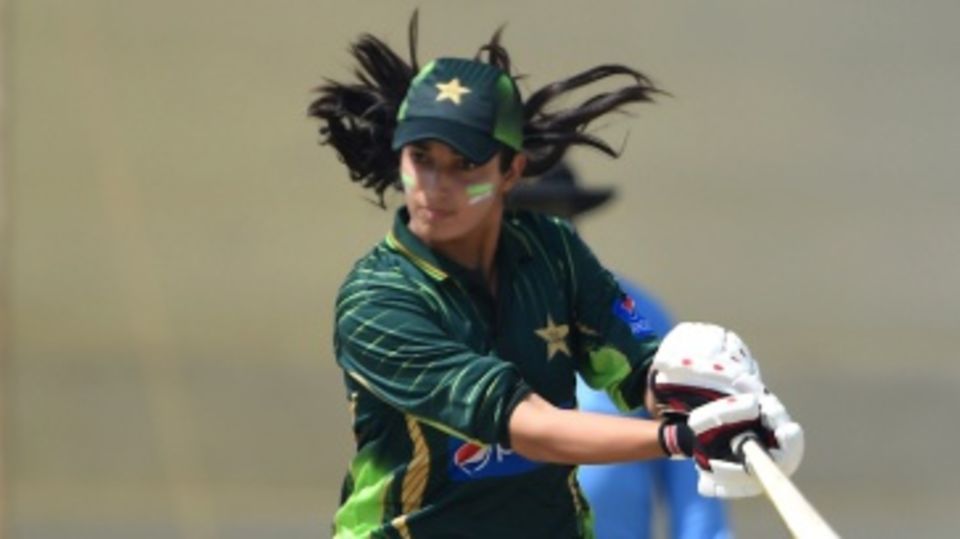 Aliya Riaz cuts during her innings of 20