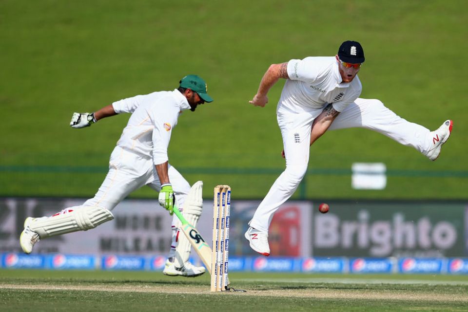 Ben Stokes attempts to run out Shoaib Malik