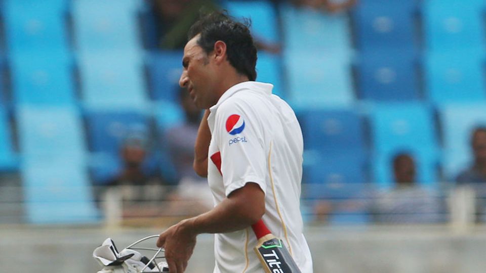 Younis departed for 56. He needs another 47 runs to reach 9000 in Tests