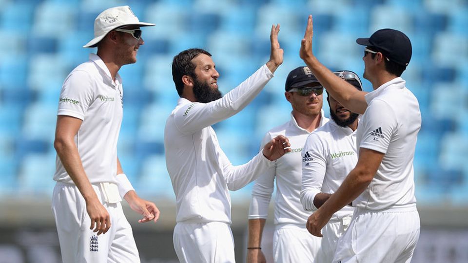 ... until he and Wahab Riaz both fell in the space of two overs from Moeen Ali