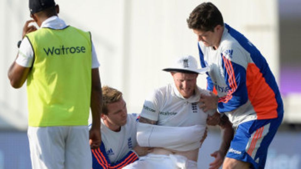 Ben Stokes needed treatment after sustaining a serious-looking shoulder injury