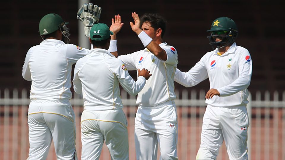 It was the third time in three innings that Yasir had captured the England captain