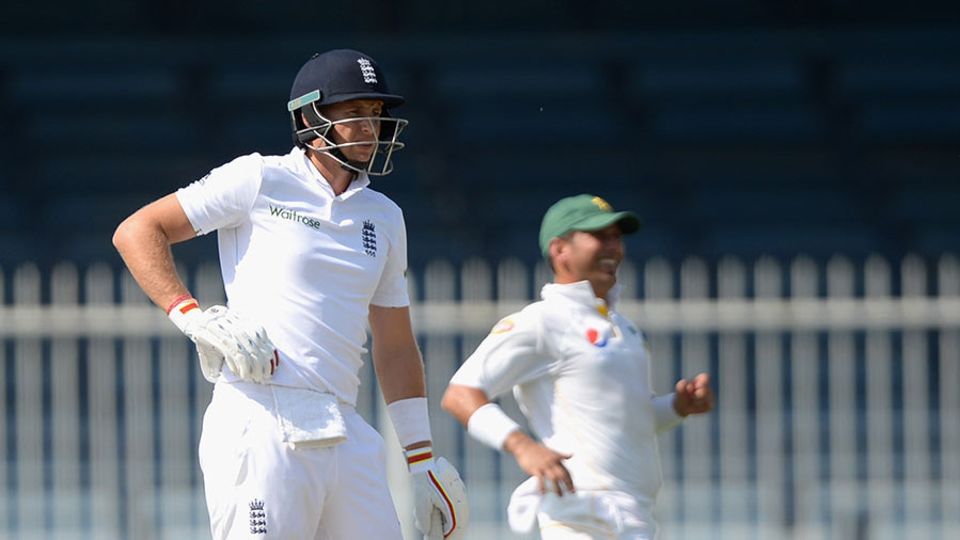 Joe Root then fell for 4 to a fine low catch by Sarfraz Ahmed