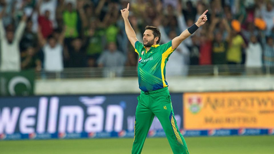 Shahid Afridi became the leading wicket-taker in T20I history during his 3 for 15