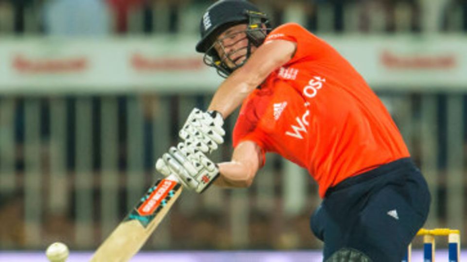 Chris Woakes hit three sixes in his 37 from 24 balls